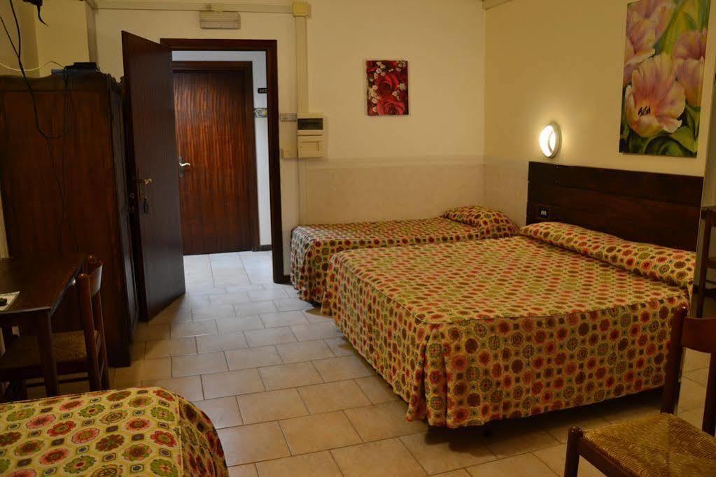 Hotel Ristorante Bagnaia Витербо Экстерьер фото